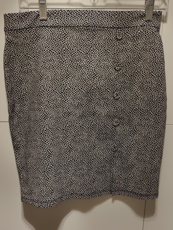Chocolate Dresses & Skirts - Chocolate USA black & cream animal print pencil skirt size L